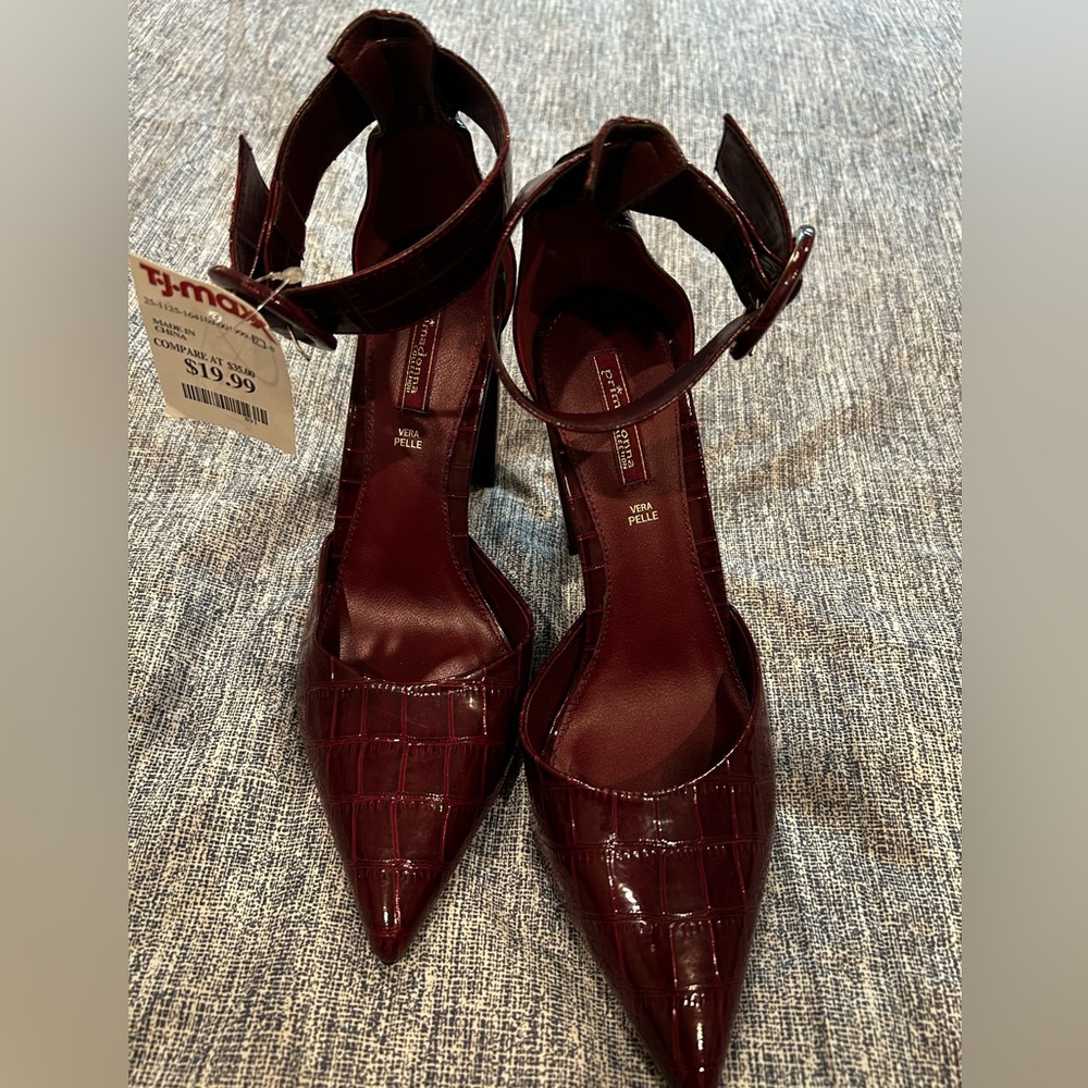 Prima Donna Burgundy Croc-Embossed Heels